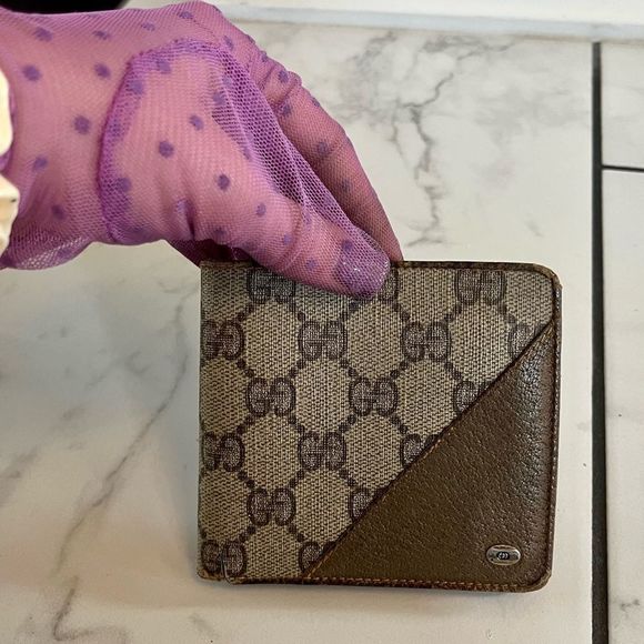 Beige Gucci multiple compartment wallet and coin pouch - Picture 2 of 11